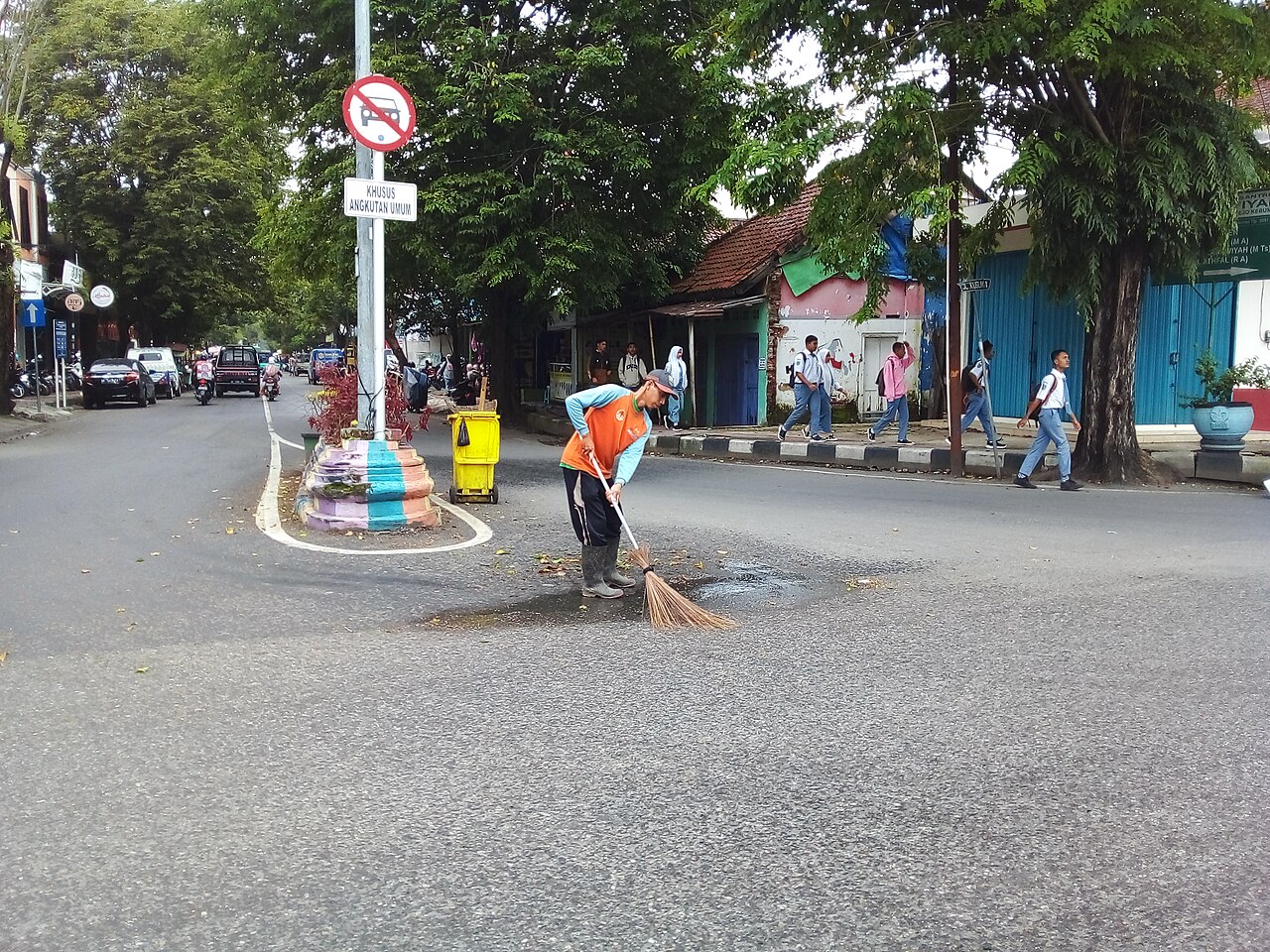 Pengelolaan sampah perhentianraja